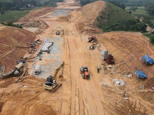 Ngành xây dựng nỗ lực giải ngân gần 60.000 tỷ đồng vốn đầu tư công trong 5 tháng cuối năm
