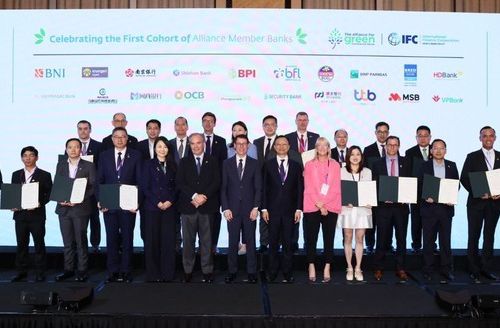 OCB gia nhập liên minh ngân hàng thương mại Xanh