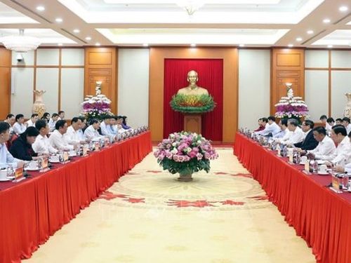 Bộ Chính trị làm việc với Ban Thường vụ Đảng ủy Quốc hội