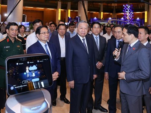 Hội nghị toàn quốc quán triệt, triển khai thực hiện 4 Nghị quyết của Bộ Chính trị