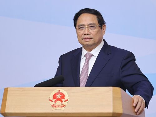 Thủ tướng: Đưa Trung tâm tài chính quốc tế tại Việt Nam hoạt động ngay trong tháng 11