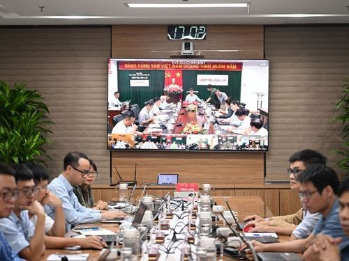 Viettel kích hoạt mạng lưới ứng phó bão số 13 đảm bảo thông tin phục vụ chỉ huy cứu hộ