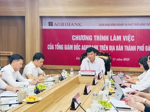Agribank hỗ trợ khắc phục thiệt hại do mưa bão, đồng hành cùng người dân miền Trung vượt khó