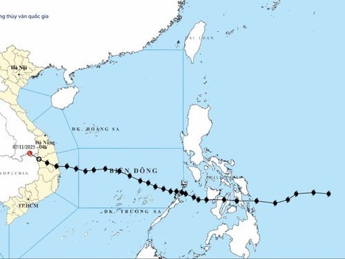 CẬP NHẬT: Cứu hộ, cứu nạn nhiều hộ dân bị cô lập sau bão số 13