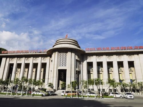 Hỗ trợ khoanh nợ cho khách hàng vùng bão lũ