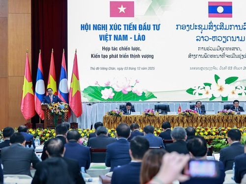 Thủ tướng: Phải chắt chiu và khai thác hiệu quả từng sáng kiến của doanh nghiệp Việt Nam - Lào