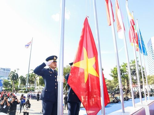 Lễ thượng cờ Đoàn Thể thao Việt Nam tại SEA Games 33