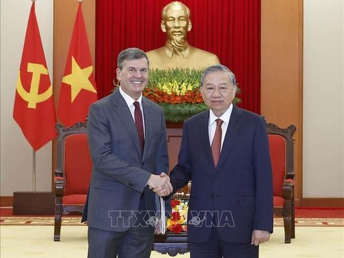 Tổng Bí thư Tô Lâm tiếp Giám đốc Học viện Tổng thống Liên bang Nga
