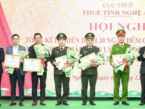 Các địa phương tích cực chuyển sang kê khai thuế, Nghệ An 'về đích' sớm