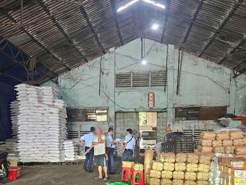 Phát hiện, xử lý hơn 23.000 vụ vi phạm thị trường trong năm 2025