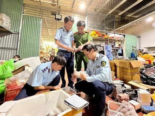 Đẩy mạnh chống hàng giả trên sàn thương mại điện tử