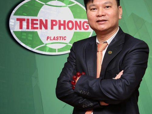 Ông Đặng Quốc Dũng – Người chèo lái con thuyền Nhựa Tiền Phong