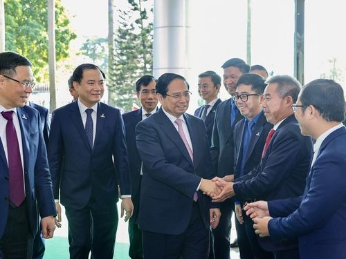 Thủ tướng: Petrovietnam phát huy tinh thần 'chiến binh dầu khí' và vai trò tiên phong, trụ cột, đi đầu