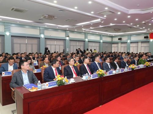 Vận hành an toàn, đầu tư hiệu quả, giữ vững 'trục xương sống' của hệ thống điện quốc gia
