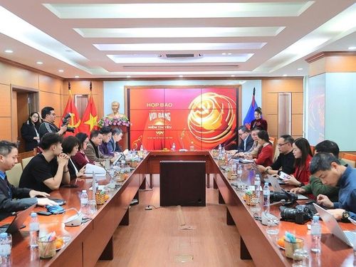 Chương trình ‘Với Đảng vẹn toàn niềm tin yêu’ chào mừng Đại hội Đảng XIV