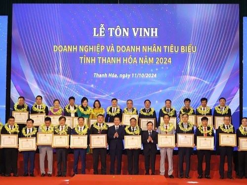 Hướng dẫn xét tôn vinh, trao tặng giải thưởng cho doanh nhân, doanh nghiệp