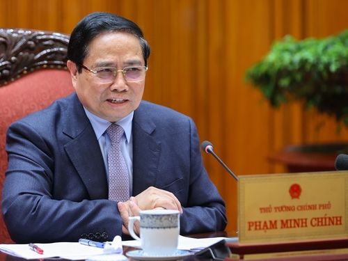 Thủ tướng: Không để thiếu nguồn cung xăng dầu; khẩn trương xây dựng kho dự trữ chiến lược