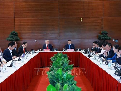 Chùm ảnh: Đại biểu thảo luận các văn kiện Đại hội XIV của Đảng