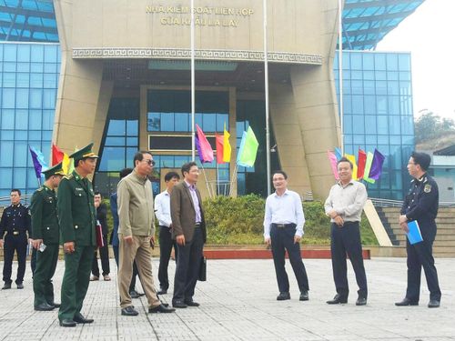 Phó Chủ tịch UBND tỉnh Lê Đức Tiến kiểm tra các dự án tại Cửa khẩu Quốc tế La Lay
