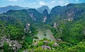 Ninh Bình: Vùng đất di sản đánh thức tiềm năng du lịch xanh