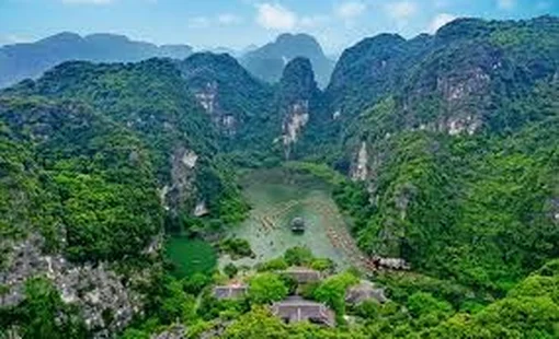 Ninh Bình: Vùng đất di sản đánh thức tiềm năng du lịch xanh