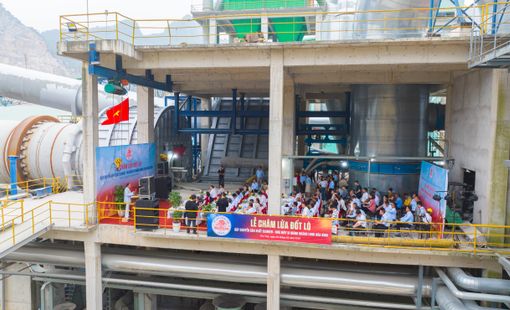 Góp thêm 2,3 triệu tấn xi măng/năm, Tập đoàn Hoàng Long khai lò thành công dây chuyền hiện đại tại Hòa Bình