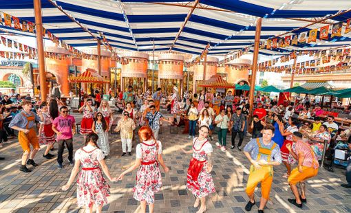 Bí kíp tránh nóng mùa hè Đà Nẵng: sáng vi vu đỉnh Bà Nà, tối đi xem pháo hoa