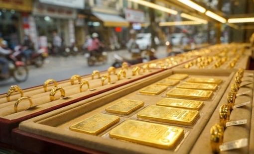 Giá vàng hôm nay 20/8: Vàng miếng giảm 1,6 triệu đồng/lượng, thế giới vượt 4.500 USD/ounce
