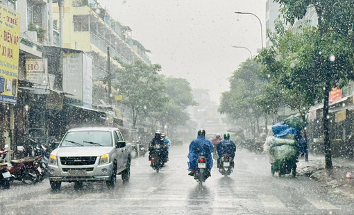 Thời tiết hôm nay 29/8: Bắc Bộ mưa dông, Trung Bộ nắng nóng gay gắt