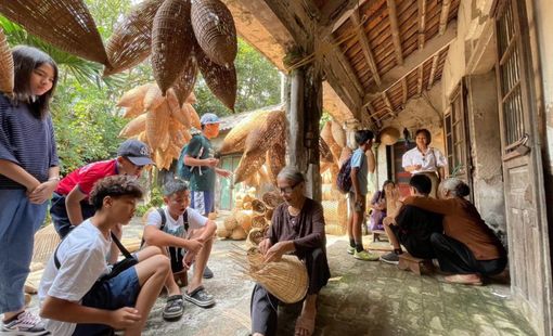 Từ làng nghề đến điểm đến trải nghiệm: OCOP đang mở thêm nguồn thu mới cho nông thôn