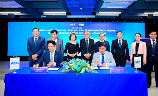 ACB và UEH triển khai Học bổng ACB - Trần Mộng Hùng, mở thêm cơ hội cho người trẻ