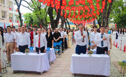 Từng bừng khai giảng năm học mới: Dấu ấn rạng rỡ từ mái trường Nguyễn Gia Thiều (Hà Nội)