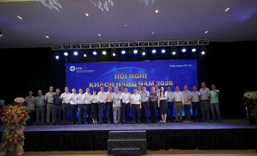 Ngành Điện Quảng Ninh lắng nghe khách hàng, hướng tới dịch vụ hiện đại và bền vững