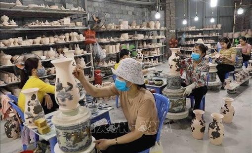 Nâng sức cạnh tranh sản phẩm công nghiệp nông thôn