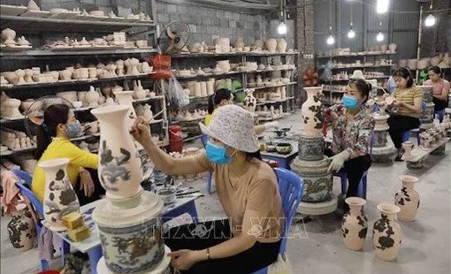 Nâng sức cạnh tranh sản phẩm công nghiệp nông thôn