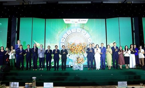 Đồng lòng - Đổi mới - Hành động, biến khát vọng thành hành động đưa đất nước phát triển bền vững, thịnh vượng
