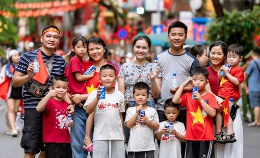 Vinamilk hòa nhịp cùng triệu trái tim mừng 80 năm Quốc khánh