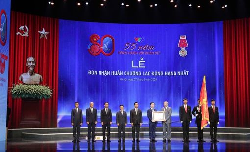 Tổng Bí thư Tô Lâm trao Huân chương Lao động hạng Nhất tặng Đài Truyền hình Việt Nam