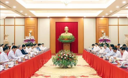 Bộ Chính trị làm việc với Ban Thường vụ Đảng ủy Chính phủ