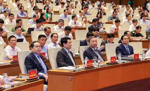 Thủ tướng: Khai thông điểm nghẽn, tạo đột phá phát triển, hiện đại hóa, chấn hưng nền giáo dục nước nhà