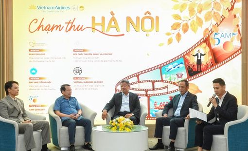 'Chạm thu Hà Nội' - Hành trình cảm xúc cùng Vietnam Airlines