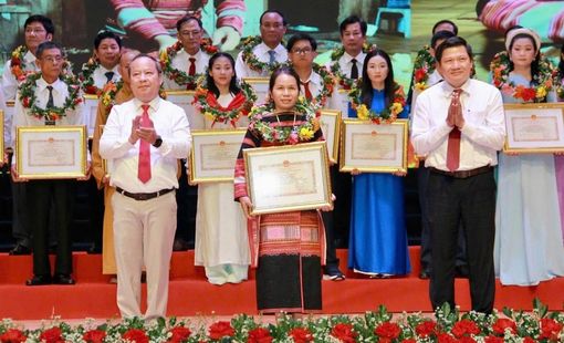Gia Lai tôn vinh 80 gương điển hình tiên tiến phong trào thi đua yêu nước