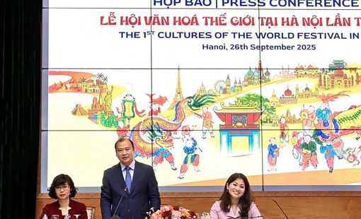 ‘Lễ hội Văn hóa Thế giới tại Hà Nội’ lần đầu tiên-Cầu nối văn hóa giữa Việt Nam và thế giới