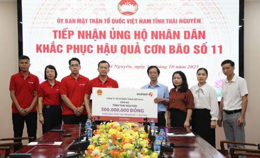 Vietlott trao 2,3 tỷ đồng giúp 3 tỉnh khắc phục hậu quả bão số 11
