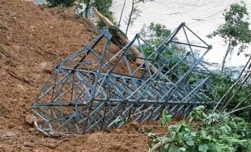 Khẩn trương khắc phục sự cố sạt lở làm ngã đổ cột điện 110kV Phước Sơn