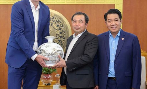 Bộ trưởng Trần Đức Thắng: Hợp tác De Heus-Hùng Nhơn - hình mẫu tiêu biểu cho liên kết chuỗi giá trị nông nghiệp