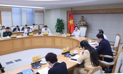 Lộ trình áp dụng quy chuẩn khí thải ô tô: Thống nhất, đồng bộ, có phương án hỗ trợ phù hợp
