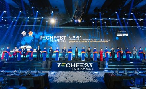 Techfest 2025 lan tỏa tinh thần khởi nghiệp sáng tạo toàn dân