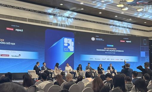 Thanh toán QR ‘bùng nổ’ và yêu cầu chuẩn hóa toàn diện