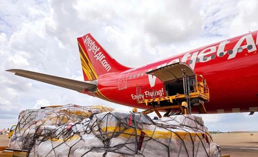 Vietjet hỗ trợ đổi vé miễn phí với khách bị ảnh hưởng bởi mưa lũ miền Trung